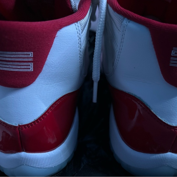 Jordan 11 Retro - Picture 4 of 4